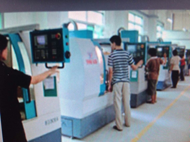 CNC加工中心 CNC加工中心